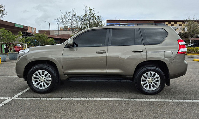 Toyota Prado 3.0 Tx-...