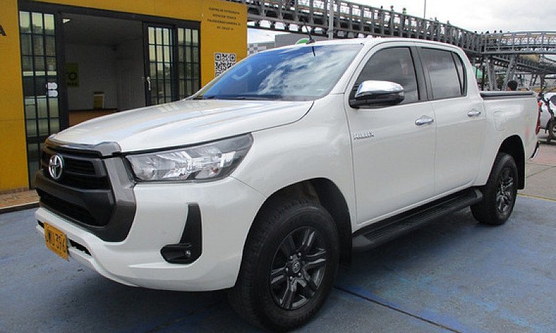 Toyota Hilux  4X4 24...