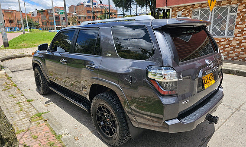 Toyota 4Runner 4.0 S...