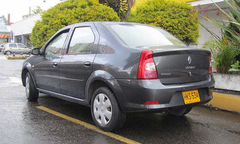 Renault Logan 1.4 Fa...