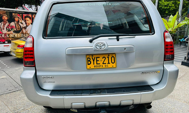 Toyota 4 Runner Acti...