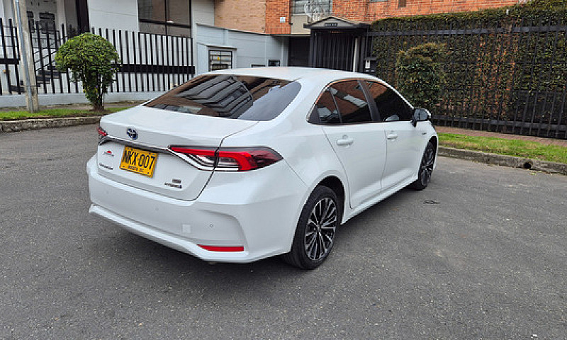 Toyota Corolla 1.8 H...