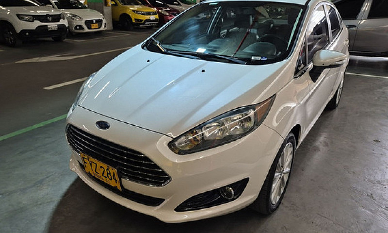 Ford Fiesta 1.6 Tita...