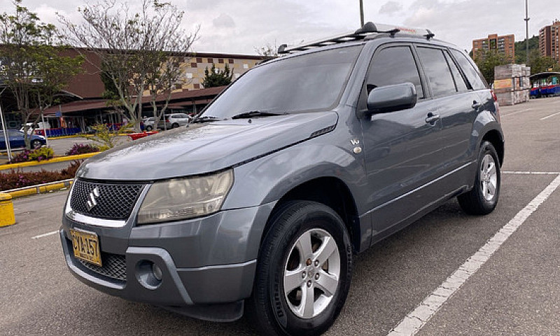 Suzuki Grand Vitara ...