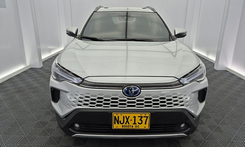 Toyota Corolla Cross...