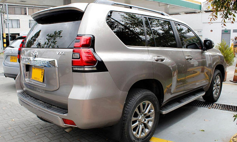 Toyota Prado 3.0 Vx-...