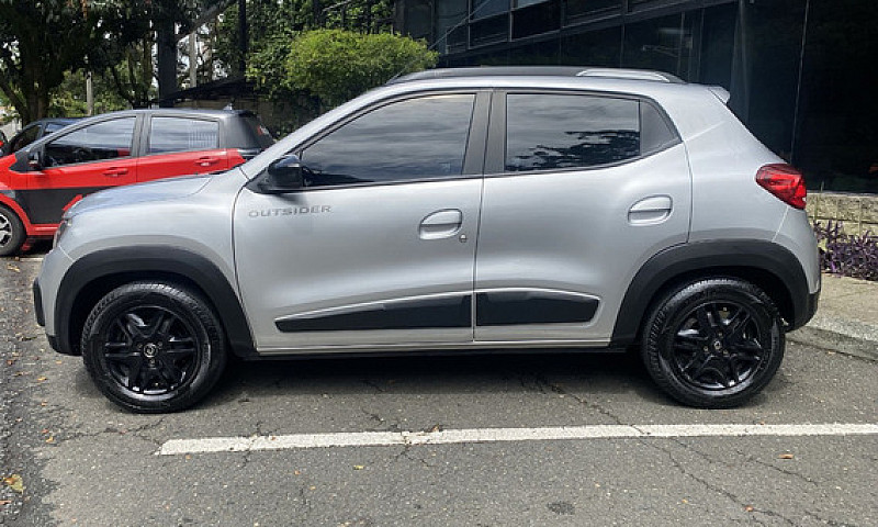 Renault Kwid 1.0 Out...