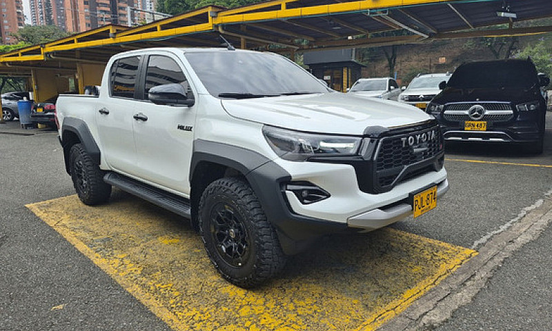 Toyota Hilux 2.8 Gr ...