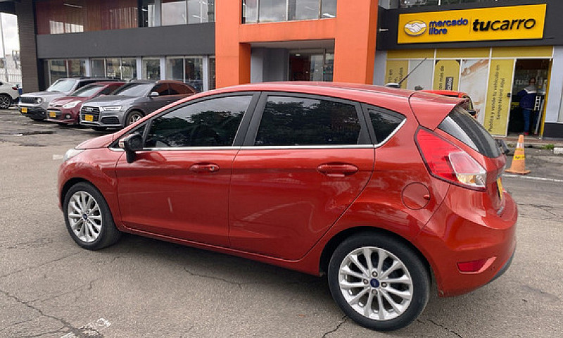 Ford Fiesta 1.6 Tita...