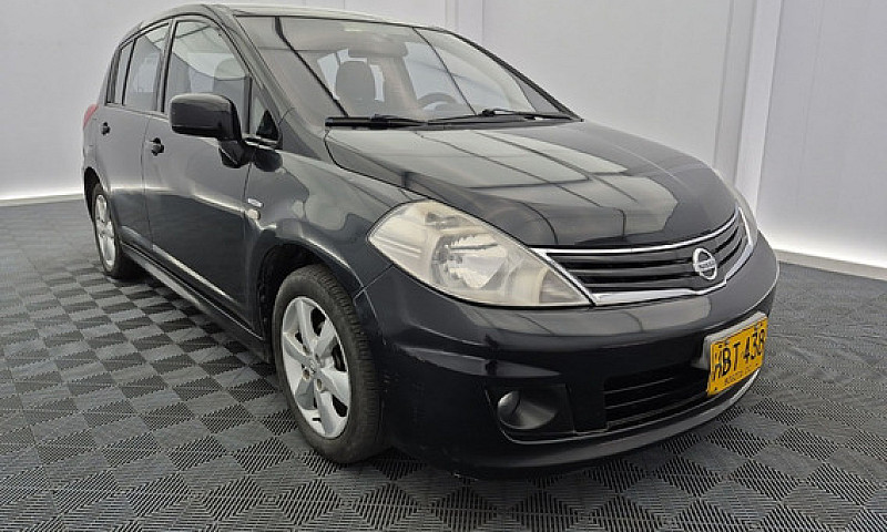 Nissan Tiida Hb 1.8 ...