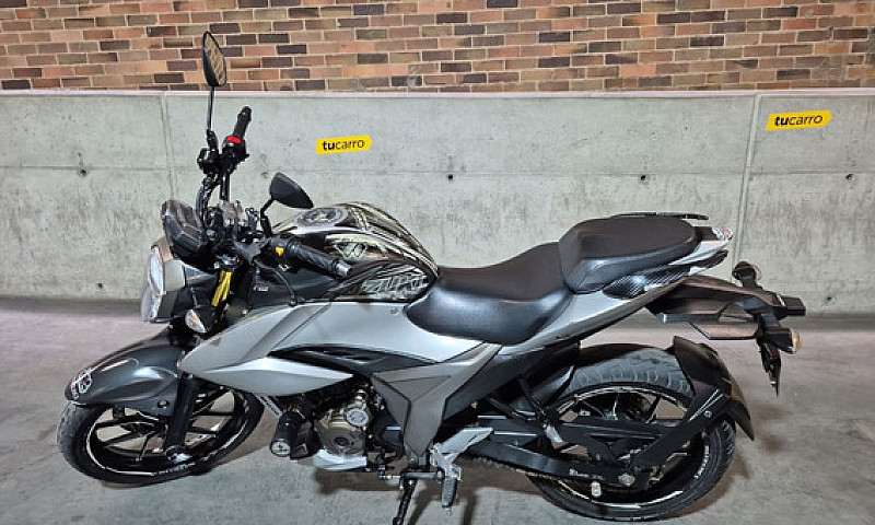 Suzuki Gixxer 250 20...
