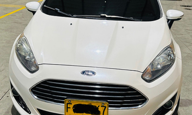 Ford Fiesta Titanium...