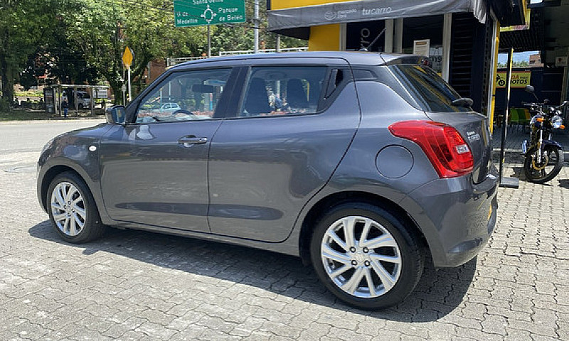 Suzuki Swift 1.2 Hyb...