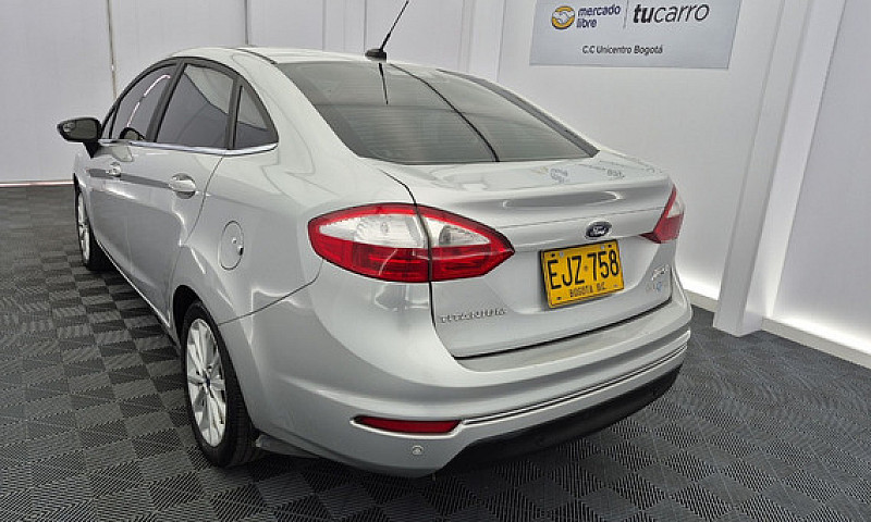 Ford Fiesta 1.6 Tita...