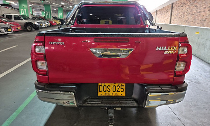 Toyota Hilux 2.0 Srv...