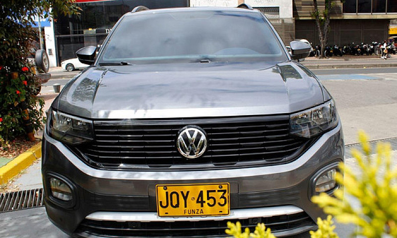 Volkswagen T-Cross 1...