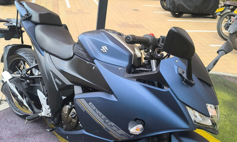 Gixxer 250 Sf 11.000...