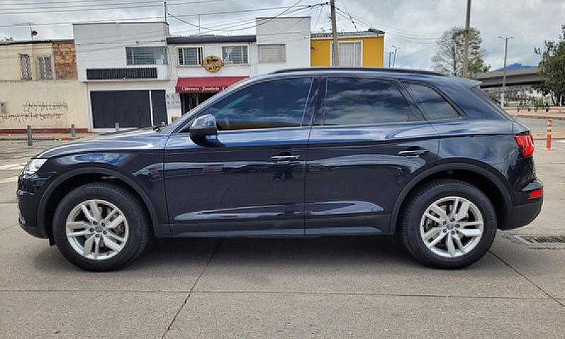 Audi Q5 2.0 Tfsi S-T...