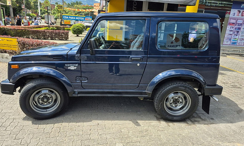 Chevrolet Samurai 1....