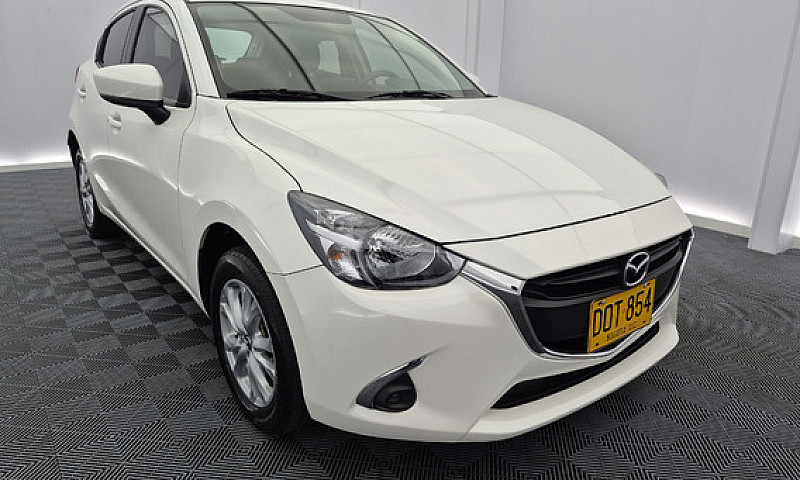 Mazda 2 1.5 Touring...