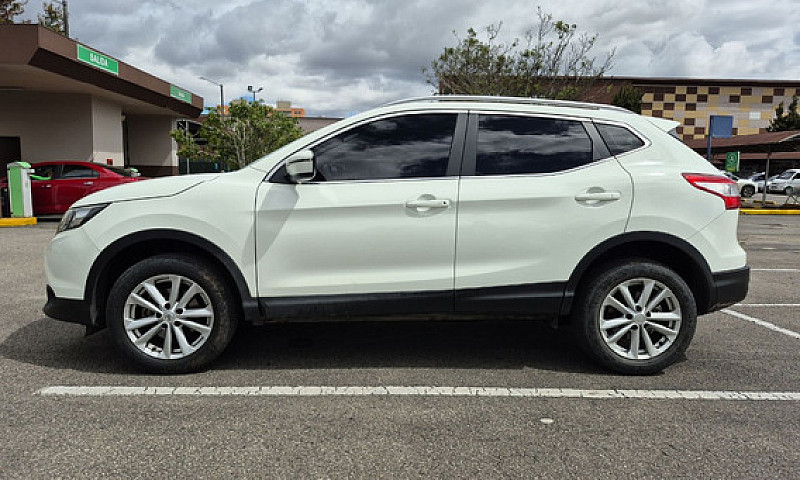 Nissan Qashqai 2.0 A...