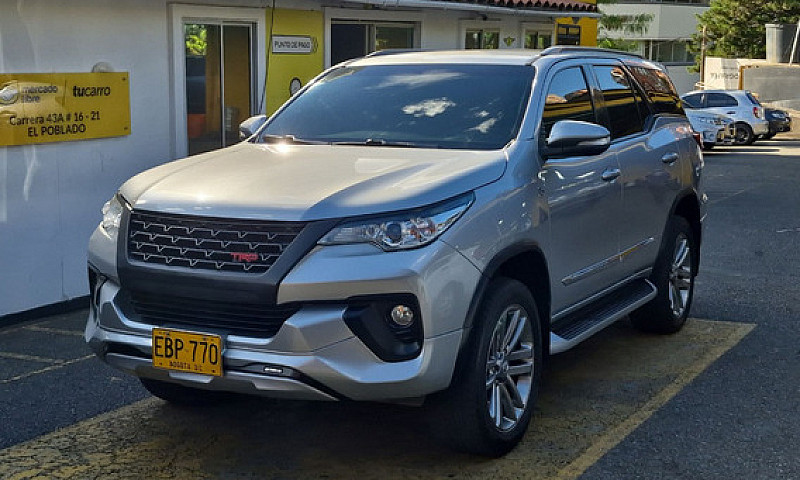 Toyota Fortuner 2.7 ...