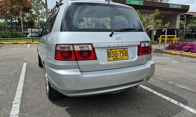 Kia Carens 2.0 Lx 7 ...