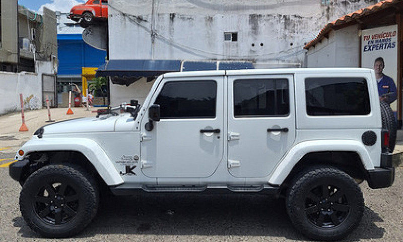 Jeep Wrangler Unlimi...