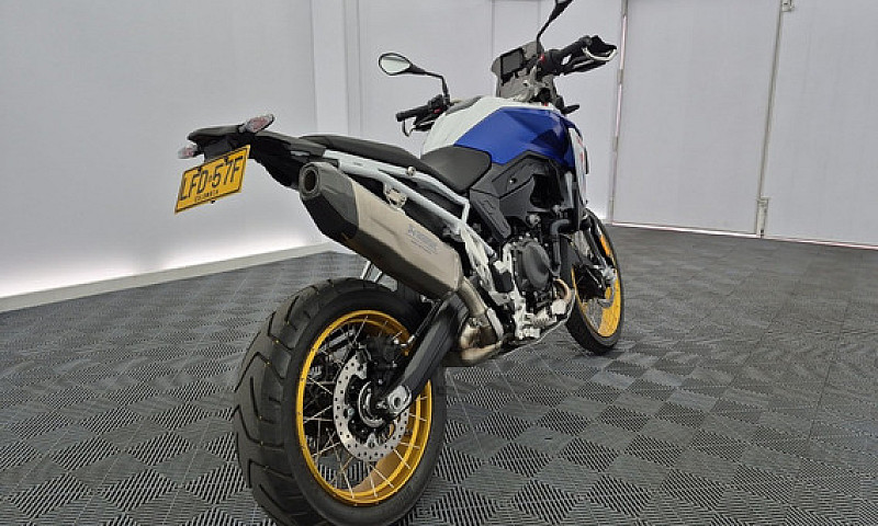 Bmw F900 Gs ...