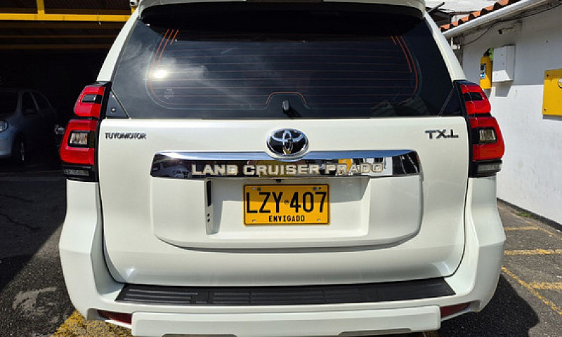 Toyota Prado 2.8 Txl...