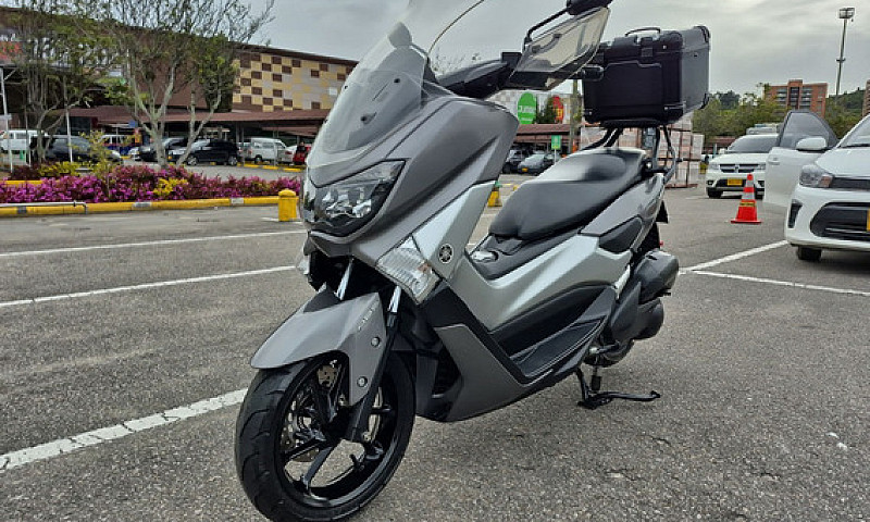 Yamaha Nmax 150 ...