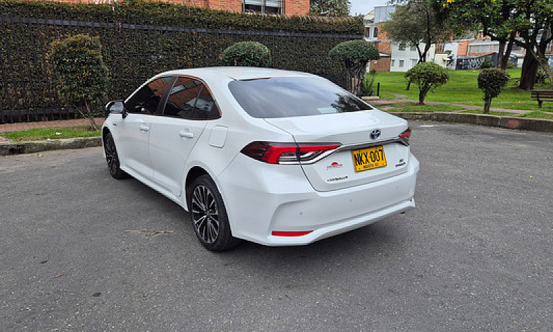 Toyota Corolla 1.8 H...