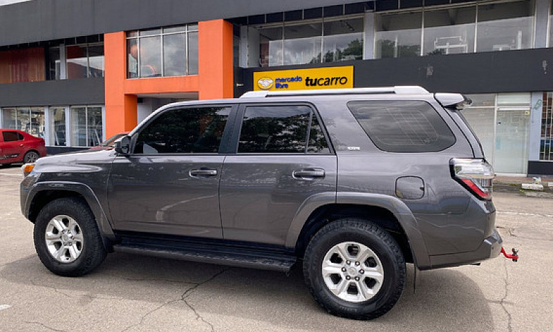 Toyota 4Runner 4.0 S...