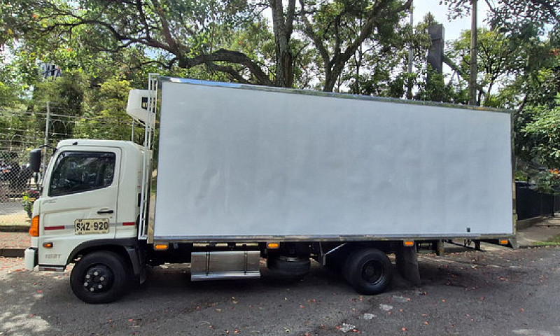 Camion Hino Fc 5.1 D...