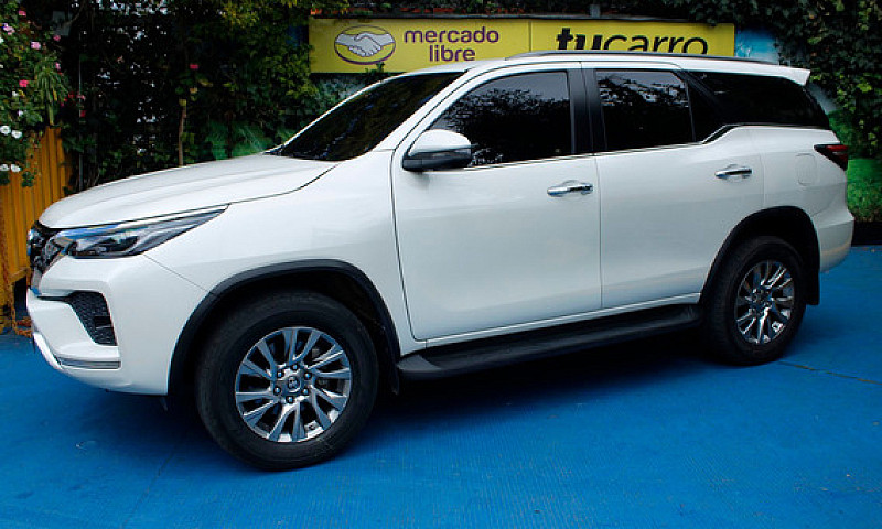 Toyota Fortuner 2.7 ...