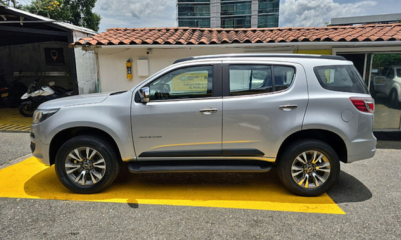 Chevrolet Trailblaze...