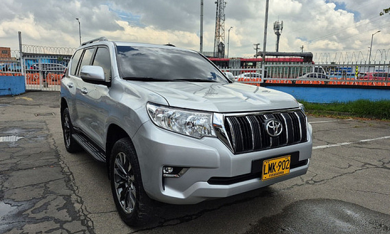 Toyota Prado 2.8 Txl...