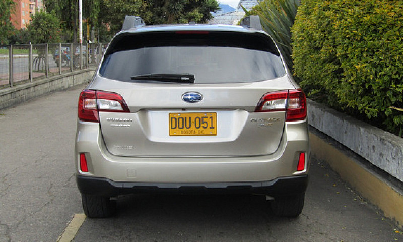 Subaru Outback 3.6R ...