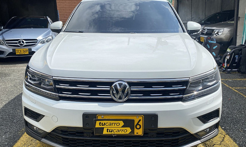 Volkswagen Tiguan 1....