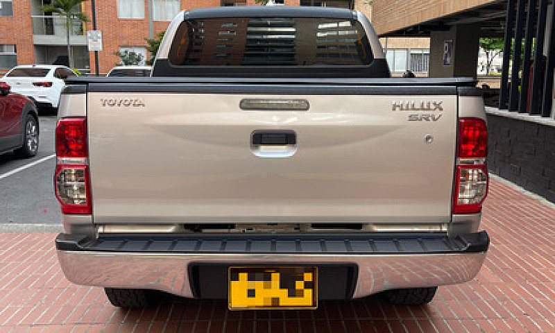 Toyota Hilux 3.0 Srv...