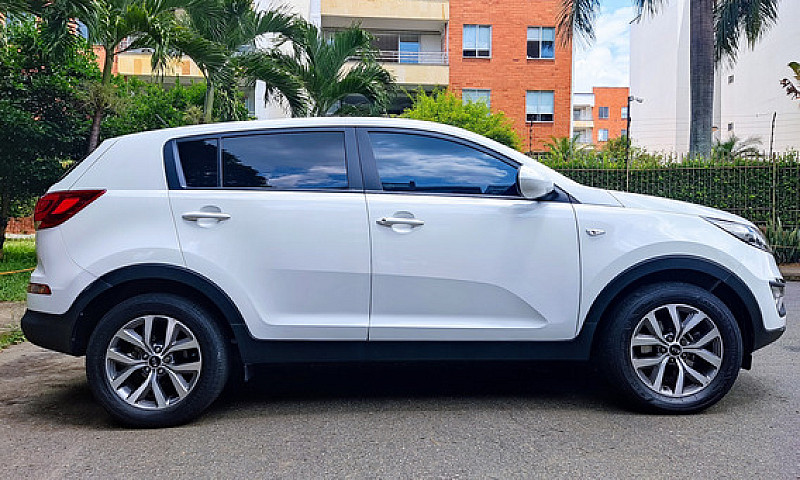 Kia Sportage 2.0 Rev...