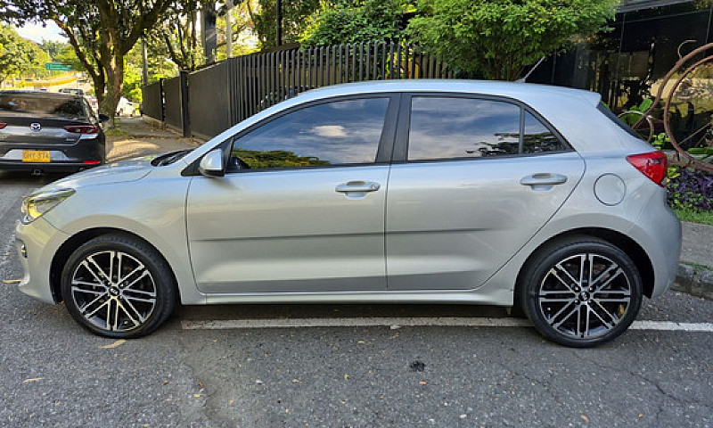 Kia Rio 1.4 Emotion ...