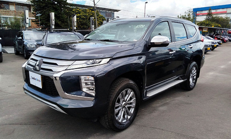 Mitsubishi Montero 3...