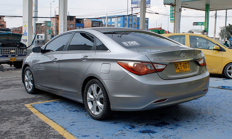 Hyundai Sonata I45 2...