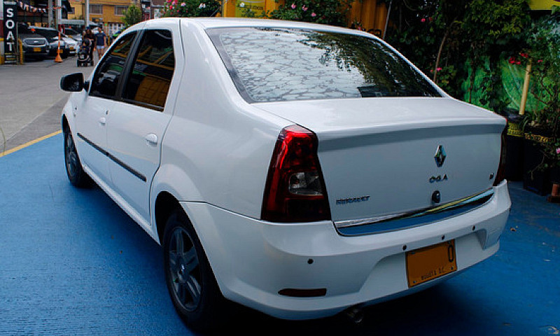 Renault Logan 1.6 Ex...