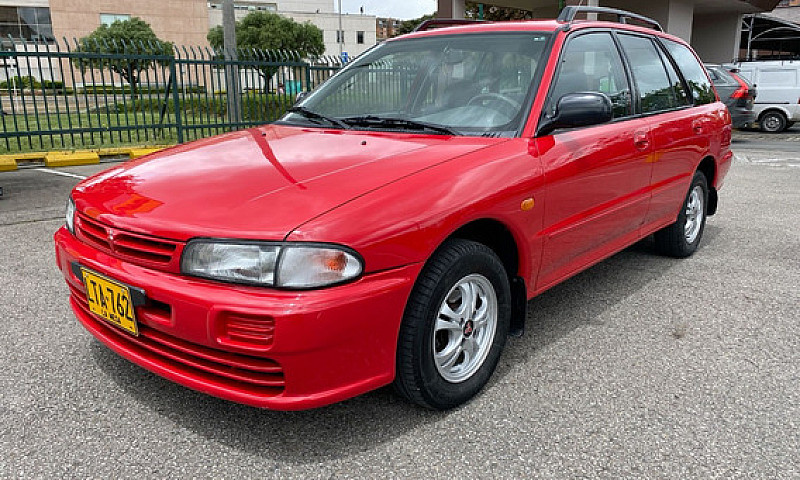 Mitsubishi Lancer 1....