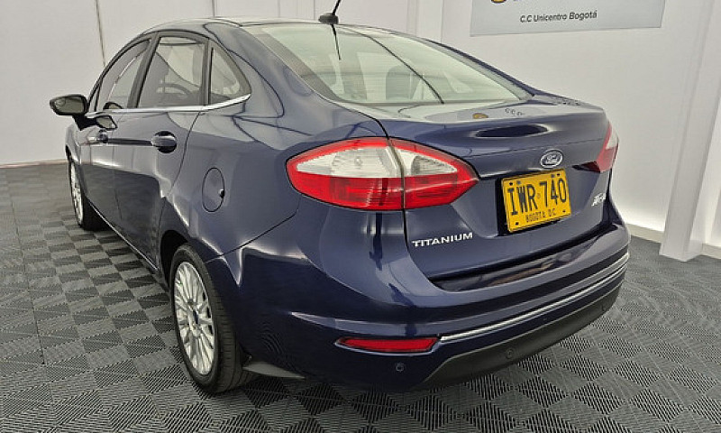 Ford Fiesta 1.6 Tita...