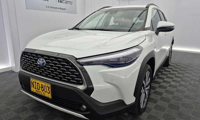 Toyota Corolla Cross...