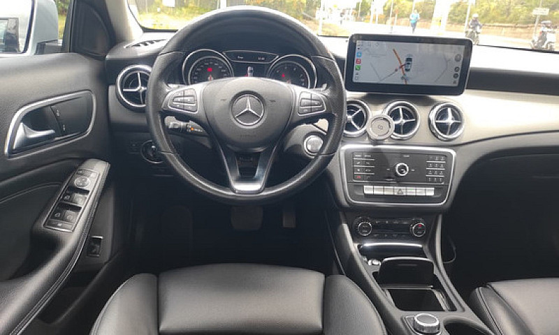 Mercedes-Benz Clase ...