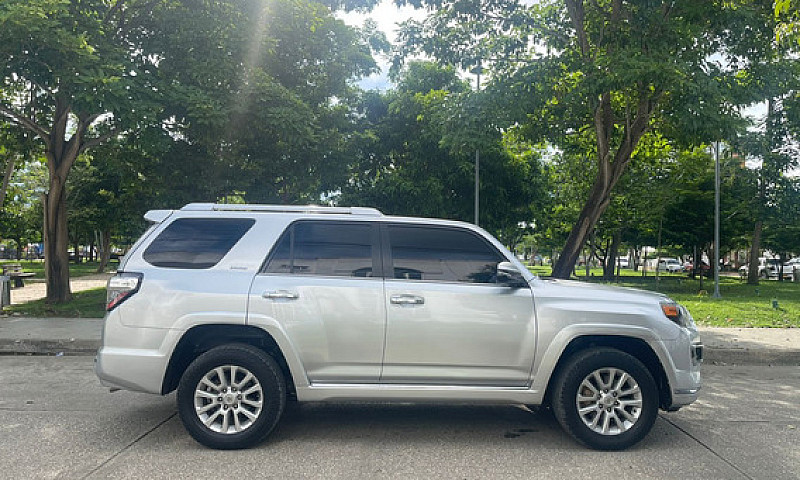 Toyota 4Runner 4.0 L...